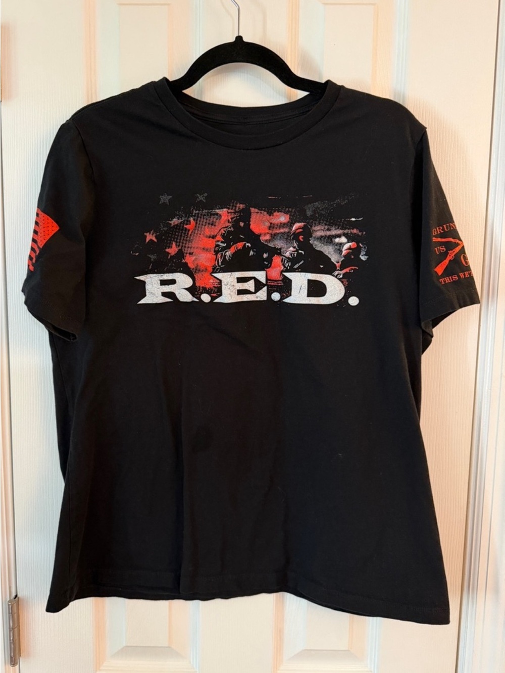 Grunt Style Women’s XL R.E.D. Remember Everyone Deployed Graphic Tee